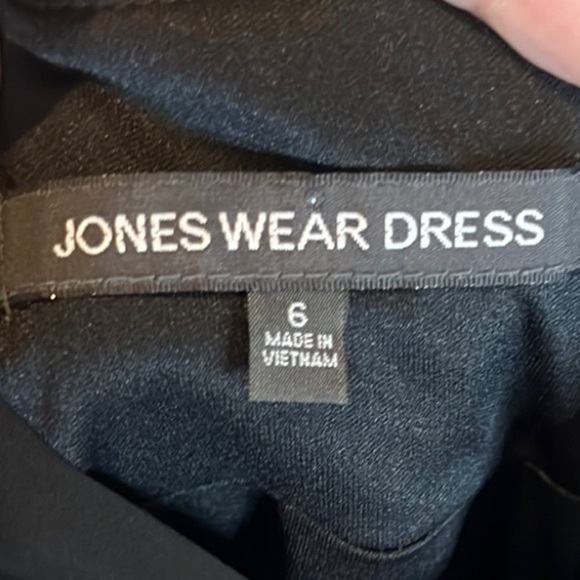 NWT Jones Wear Black Midi Sheath Dress with V-neck for Cocktail - Picture 2 of 14